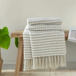 Stab Stitch Tufted Natural Throw