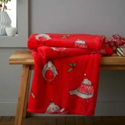 Christmas Robins Fleece Throw Red