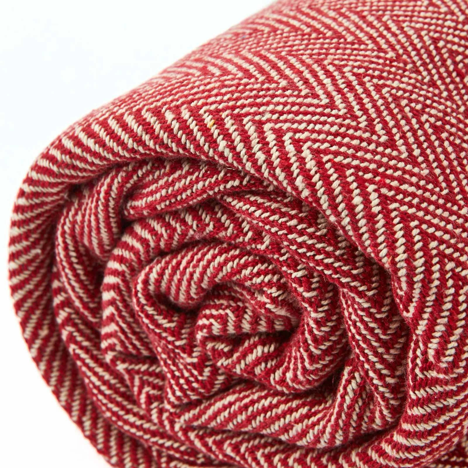 Herringbone Tasselled Recycled Cotton Throw Red 6 Herringbone Tasselled Recycled Cotton Throw Red - Image 4