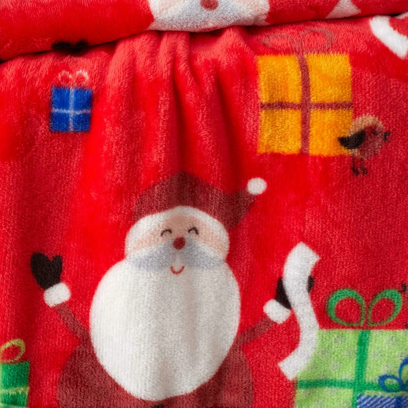 Santa's Christmas Presents Fleece Throw Red 5 Santa's Christmas Presents Fleece Throw Red - Image 3
