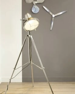 Slim Pointed Blades Aluminium Wall Mounted Propeller -Ideal Shop 61f02281 60e0 4131 b485 d833a42b5222