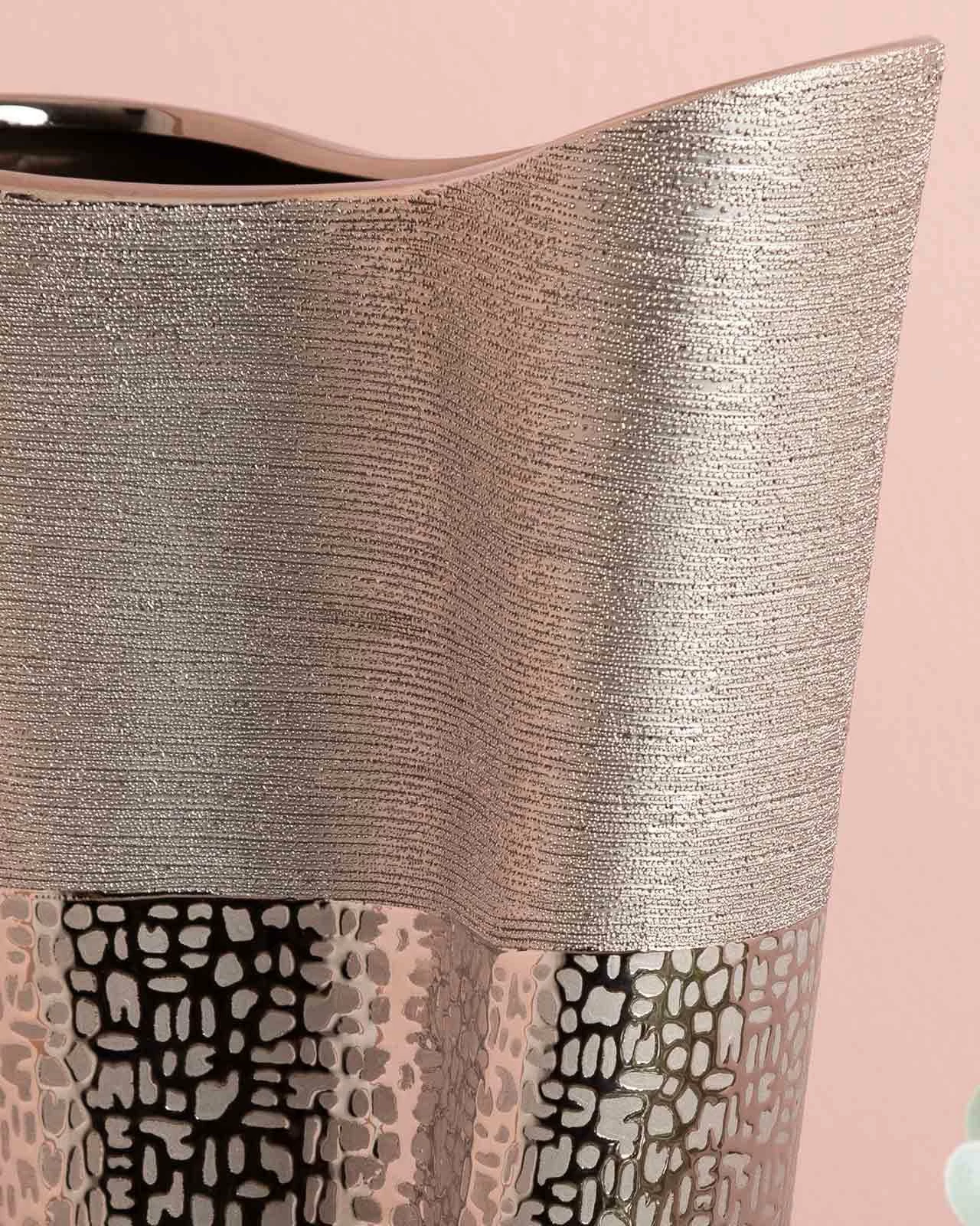 Nova Silver Shaped Vase 4 Nova Silver Shaped Vase - Image 2