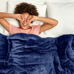 Sherpa Fleece Weighted Blanket Navy -Ideal Shop 6 9c442a9e 12f8 4e97 b465 fda3d52b9f24