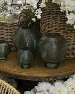 Textured Fern Leaf Design Glass Large Vase -Ideal Shop 8d96d5e1 3ddc 489c 9307 13ed3a5785c9